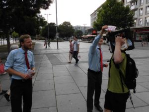 Die PARTEI für alle Gelegenheiten - das Bier entscheidet