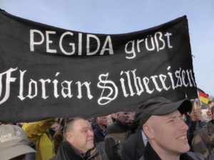 Pegida grüßt Florian Silbereisen